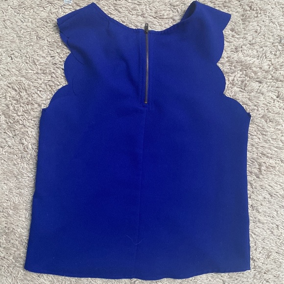 Royal blue scalloped sleeve top - Picture 2 of 2